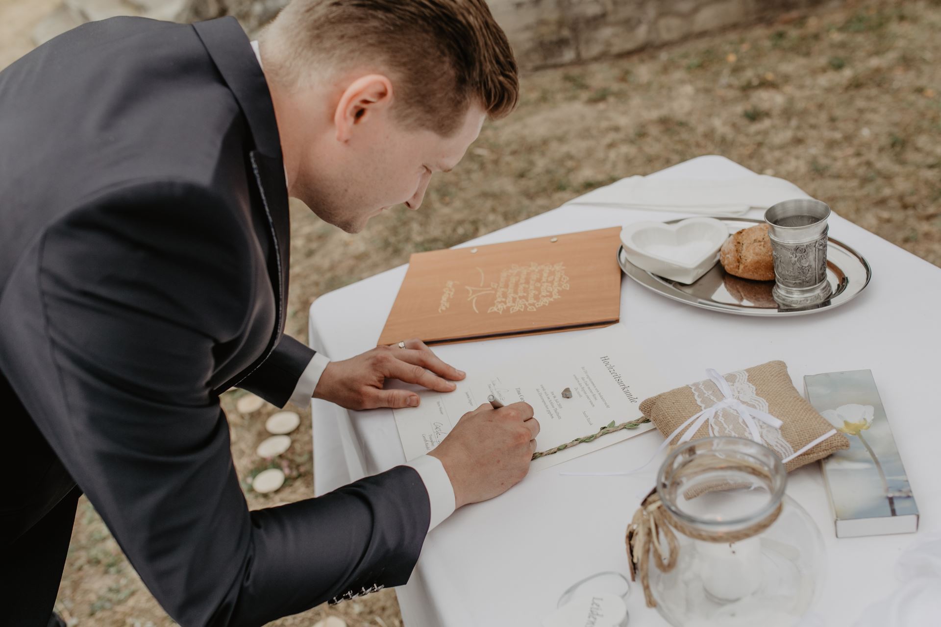 Emotionale Lost-Place-Hochzeit