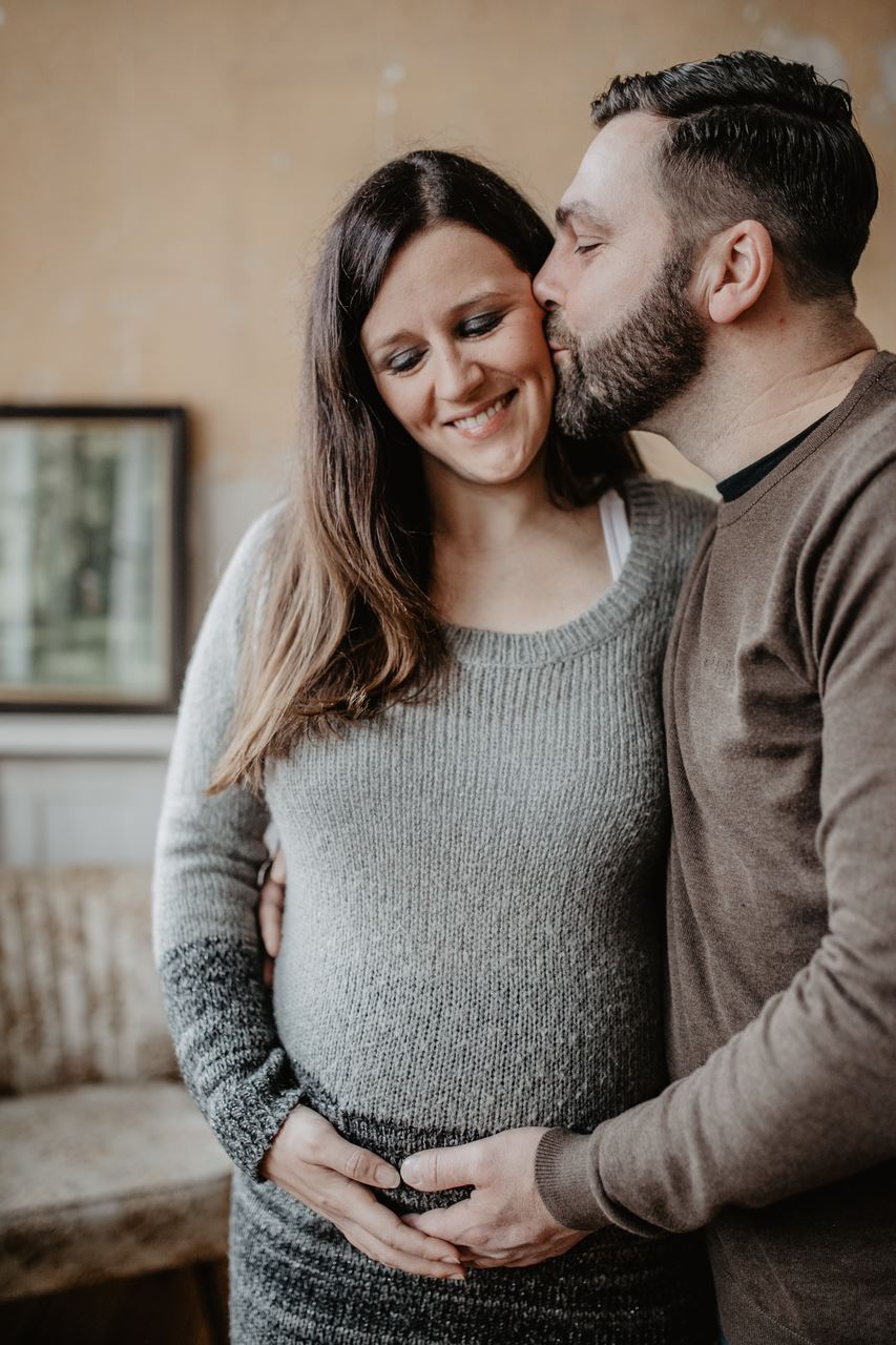 Schwangerschaft-Shooting-Babybauch-Studio