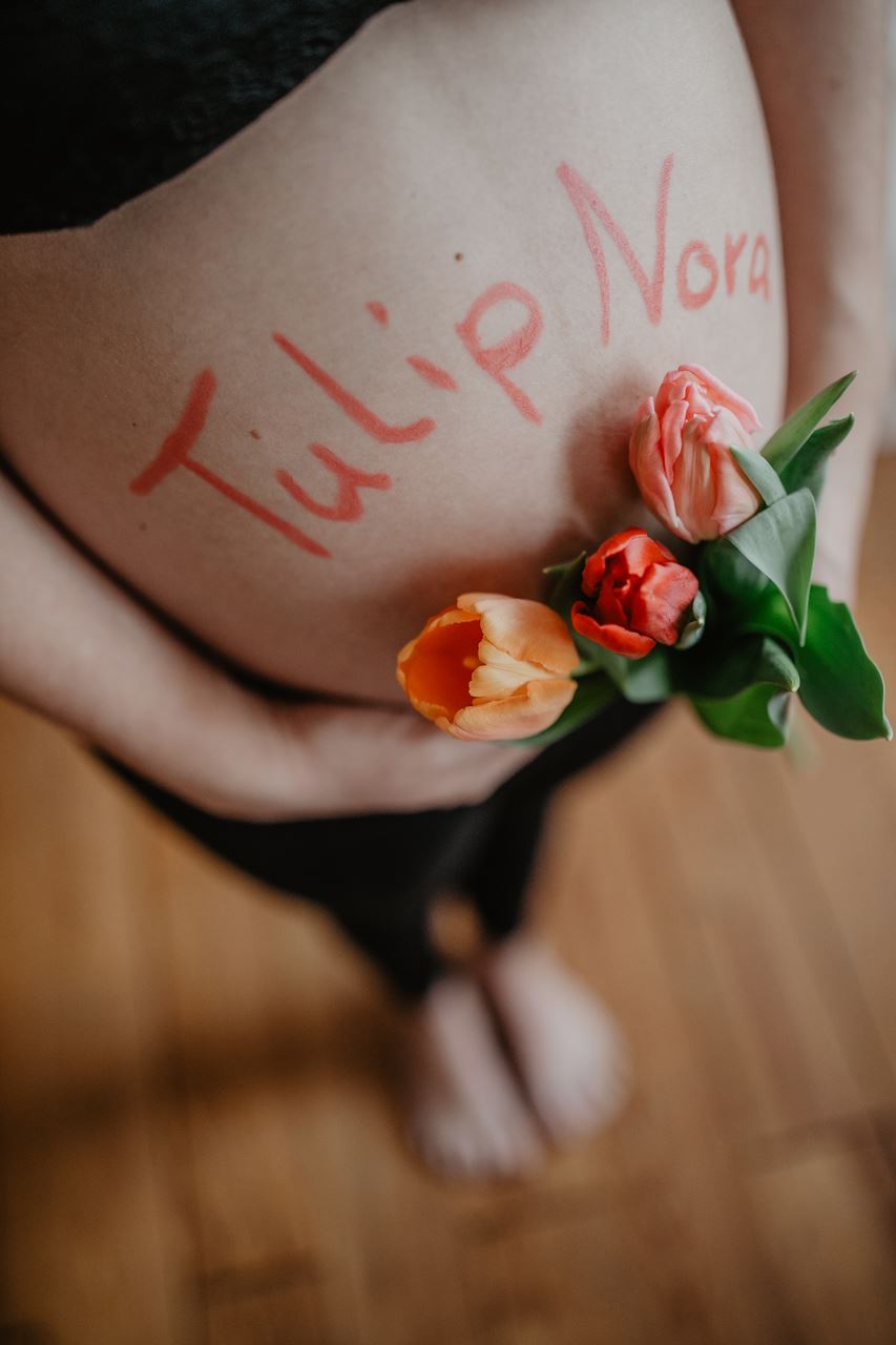 Schwangerschaft-Shooting-Babybauch-Studio