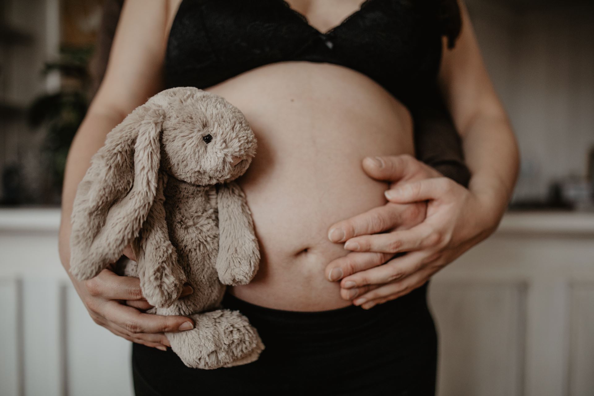 Schwangerschaft-Shooting-Babybauch-Studio